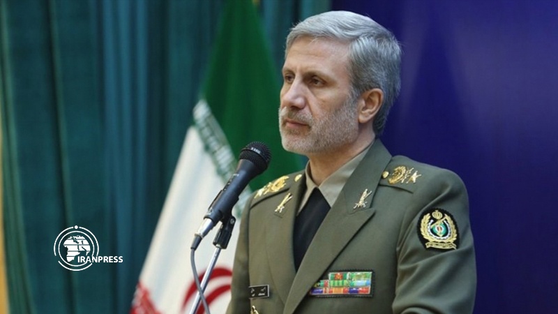 Iranpress: Iran must keep readiness against new threats: Defense Min.