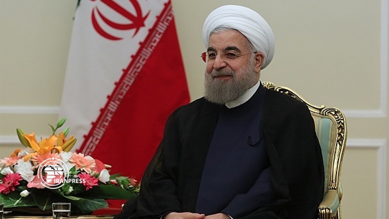 Iranpress: President Rouhani felicitates leaders of Islamic countries on the holy month of Ramadan