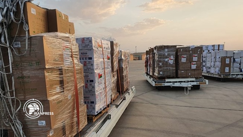 Iranpress: Iran receives Oman’s 2nd medical shipment