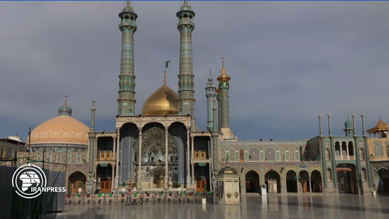Iranpress: Hazrat Masoumeh shrine during Coronavirus pandemic 