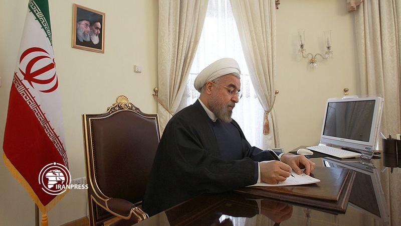 Iranpress: Rouhani felicitates Qalibaf on his election as Parliament speaker