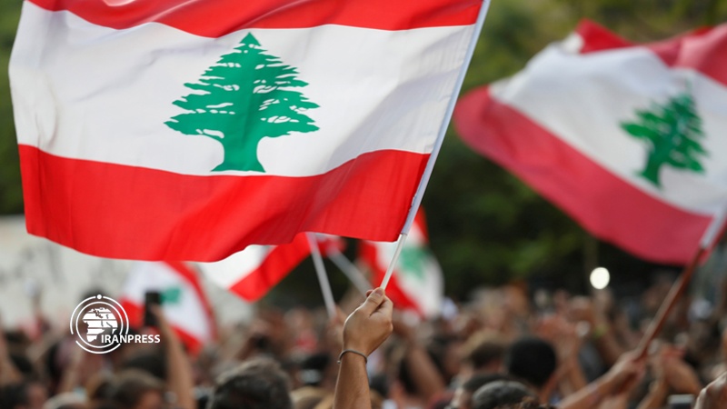 Iranpress: Zarif felicitates anniversary of liberation of southern Lebanon
