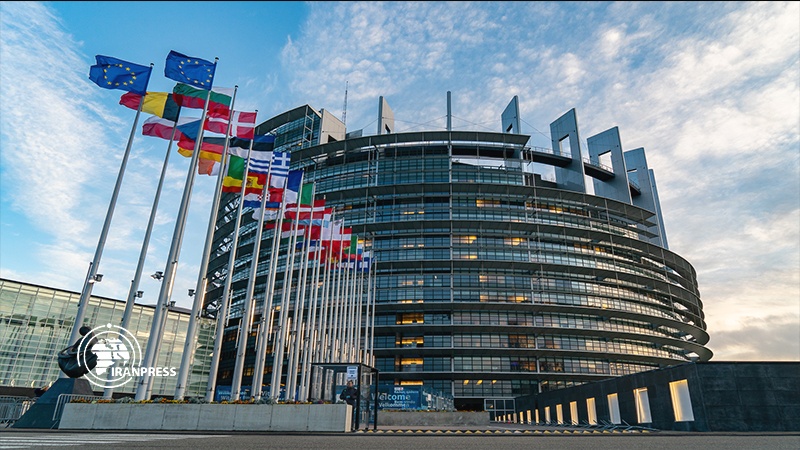 Iranpress: MEPs call for lifting of sanctions on Iran