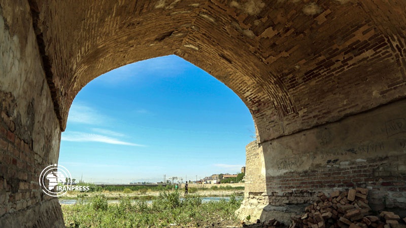 Iranpress: Qeshlaq Historical Bridge in Kurdistan, a place to visit