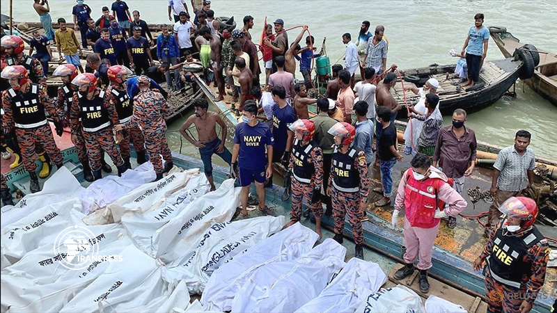 Iranpress: Ferry accident kills at least 23 in Bangladesh
