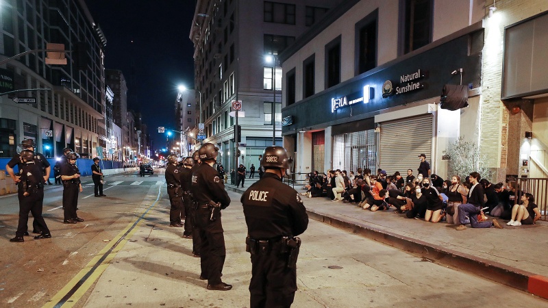 Iranpress: New York police arrest at least 90 people