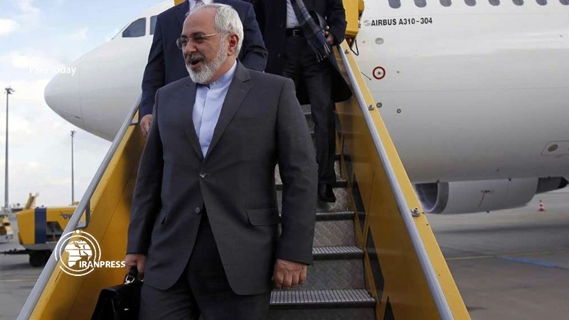 Iranpress: Zarif arrives in Moscow