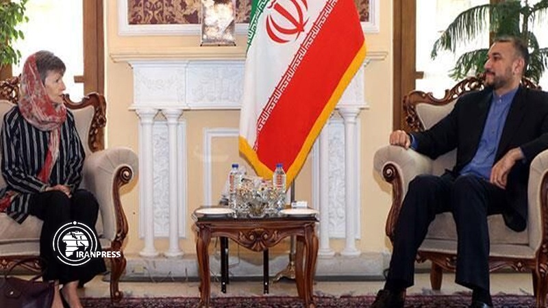 Iranpress: Australia interested in expanding relations with Tehran