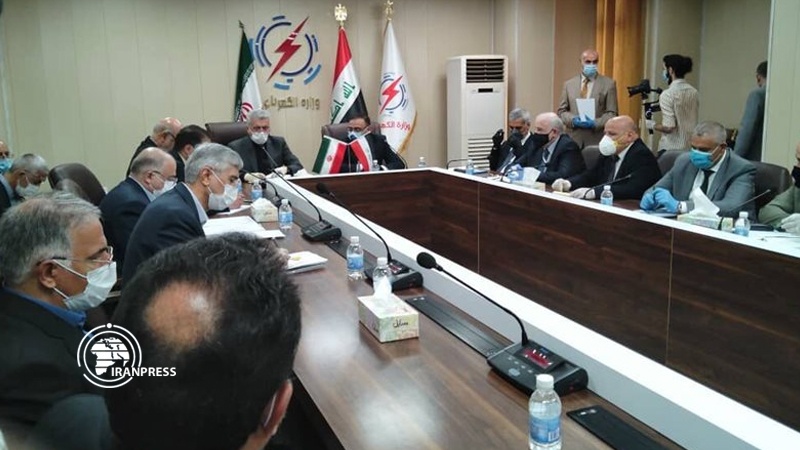 Iranpress: Iran-Iraq sign 2-year power export agreement 