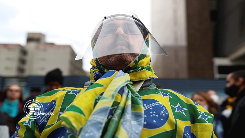 Iranpress: Brazil coronavirus cases approaches two million cases