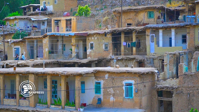 Iranpress: Iranian village Kareyak, 2,000-year-old stair architecture