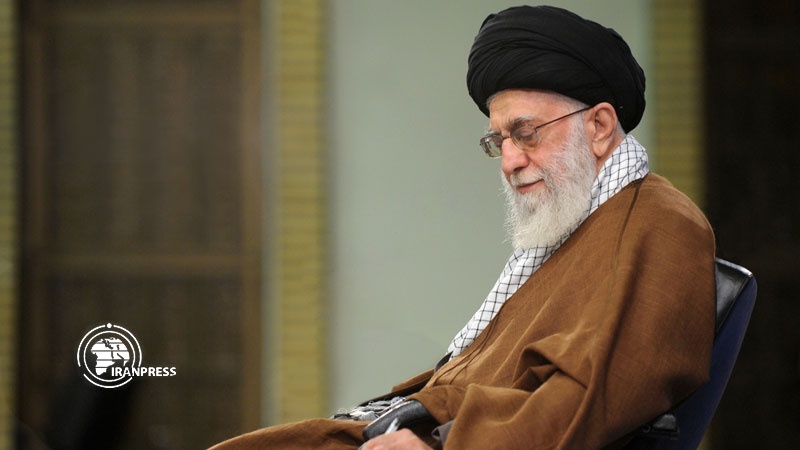 Iranpress: Leader expresses condolences over deadly blast in a medical center in Tehran