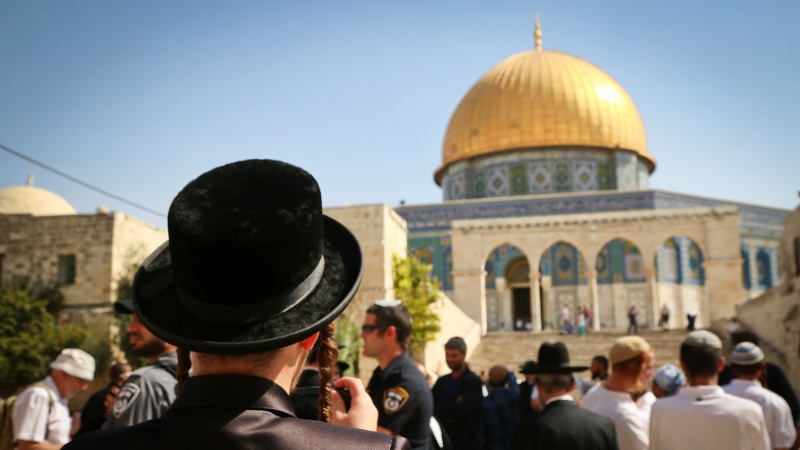 Iranpress: Zionist extremists fail to attack Al-Aqsa Mosque