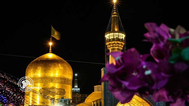 Iranpress: Iranians Celebrate Imam Reza (AS) Birthday