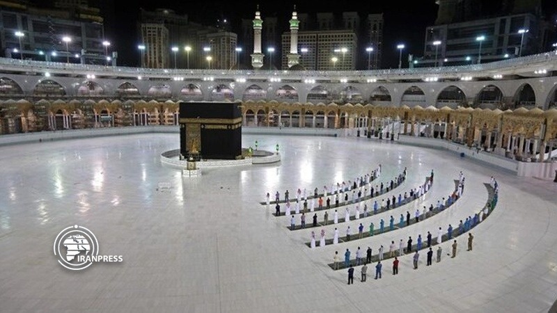 Iranpress: Hajj rituals begin in Saudi Arabia under health measures