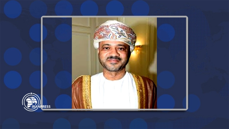 Iranpress: Zarif congratulates Omani new FM on his appointment