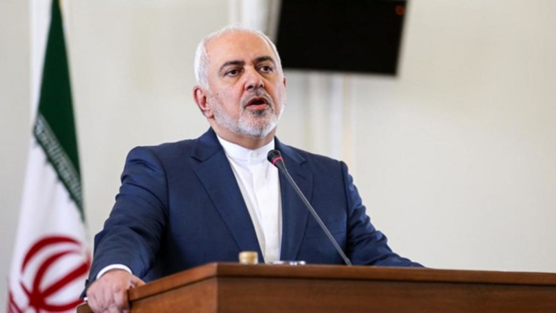 Iranpress: Zarif: US is not a superpower anymore