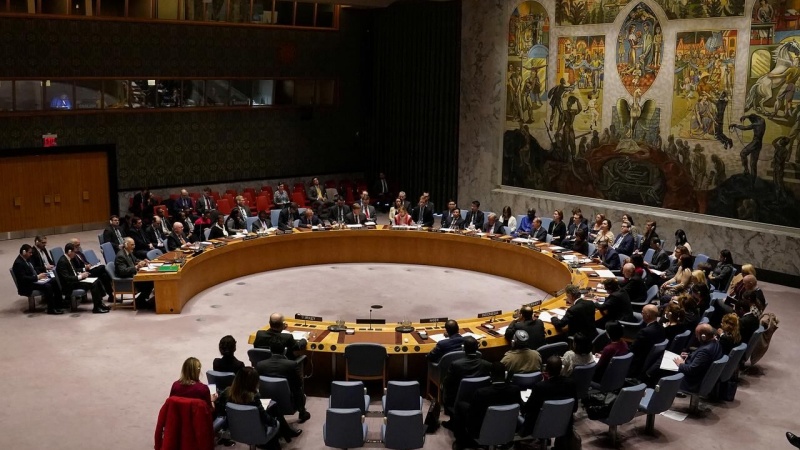 Iranpress: UN experts call for lifting unilateral sanctions