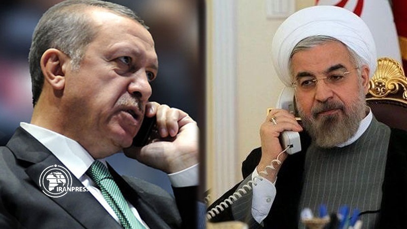 Iranpress: Iranian, Turkish Presidents stress on boosting trade and economic cooperation