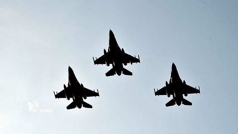 Iranpress: Turkish fighter jets in Azerbaijan for joint drill