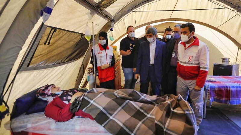Iranpress: Lebanese people welcome Iran’s hospital in Beirut