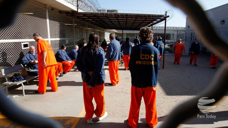 Iranpress: یک چهارم زندانیان جهان در آمریکا