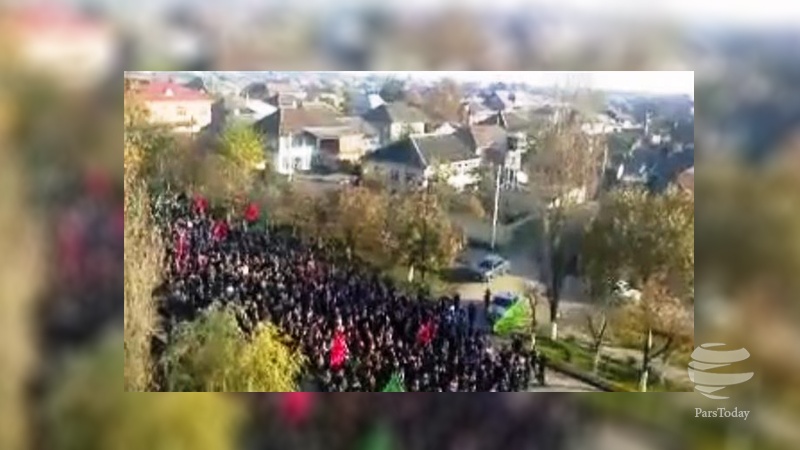 Iranpress: برگزاری مراسم عزاداری حسینی (ع) با وجود ممانعت دولت آذربایجان
