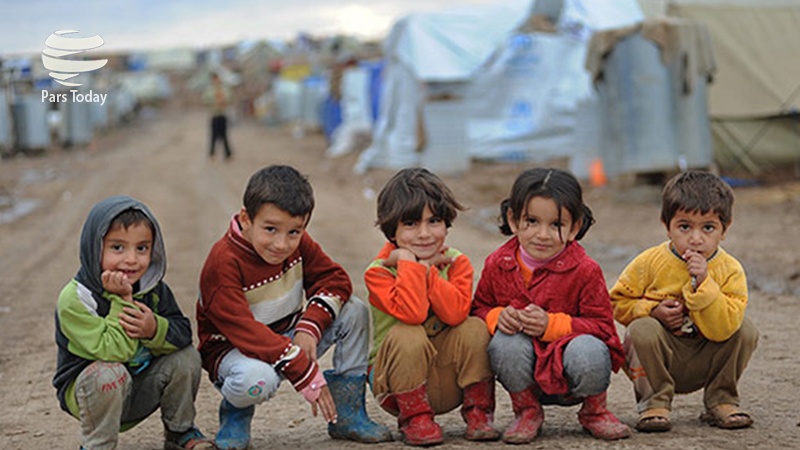 Iranpress: مسلمانان روسیه به کودکان آواره سوری در لبنان کمک می کنند 