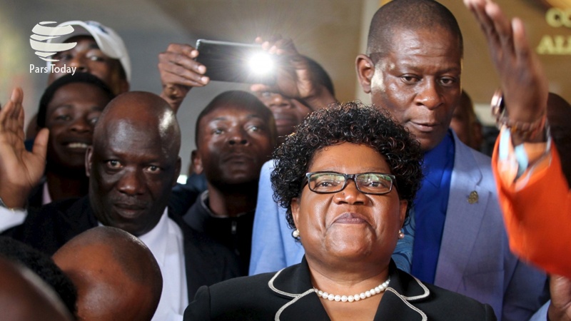 Iranpress: نخستین شکست مخالفان در انتخابات میان دوره ای پارلمان زیمبابوه/ تحلیل