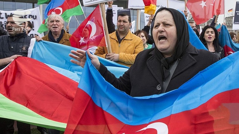 Iranpress:  تظاهرات آذری های مقیم آلمان علیه دولت باکو/تحلیل       