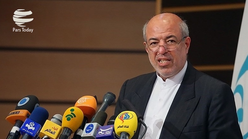 Iranpress: وزیر نیرو ایران: تهران متعهد به توسعه انرژی‌های نو است
