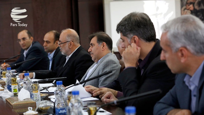 Iranpress: آخوندی: ایران خواستار پایبندی فرانسه به تعهدات خود است