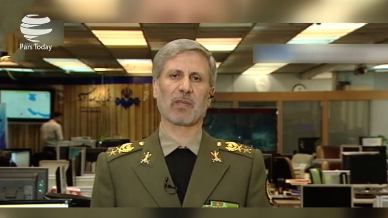 Iranpress: امیر حاتمی تاکید کرد: «دیپلماسی دفاعی» برنامه اصلی وزارت دفاع+ ویدئو