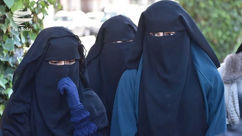 Iranpress:  تصویب قانون منع استفاده از نقاب و برقع در دانمارک