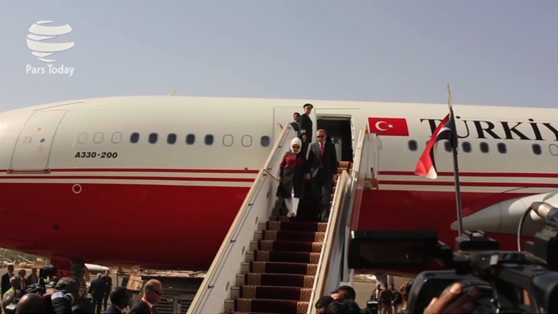 Iranpress: گزارش: سفر رئیس جمهوری ترکیه به سودان و موضع البشیر درقبال تصمیم ترامپ درباره قدس