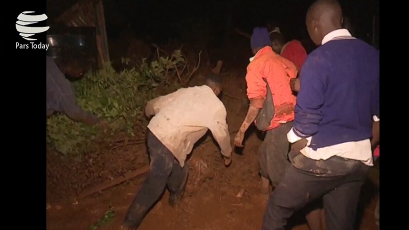 Iranpress: 27 کشته در سرریز شدن مرگبار سدی در کنیا+ویدئو