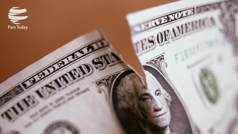 Iranpress: کاهش نقش مالی آمریکا و دلار در عرصه جهانی/ تحلیل