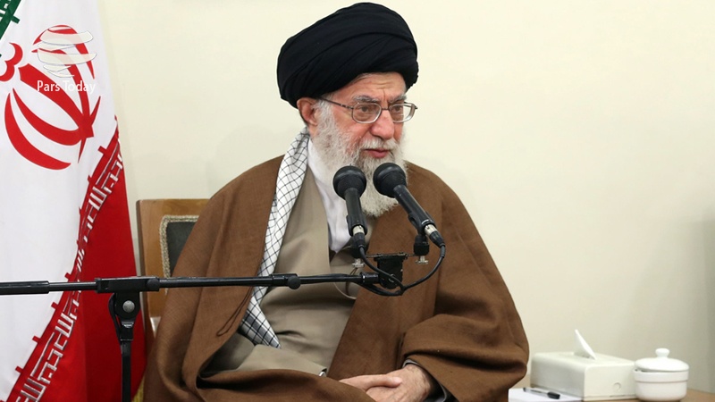 Iranpress: رهبر انقلاب اسلامی: دفاع‌ مقدس تمام‌شدنی نیست 