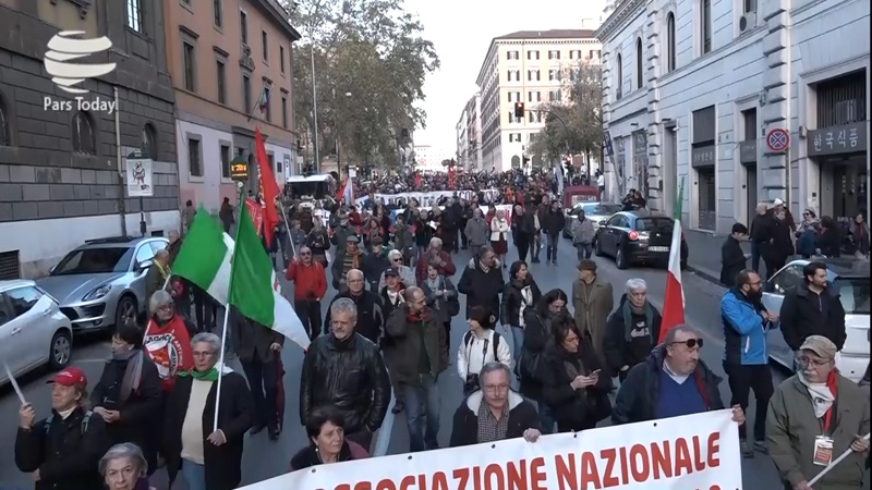 Iranpress: گزارش: اعتراض به‌سیاست‌ ضد مهاجرتی دولت ایتالیا