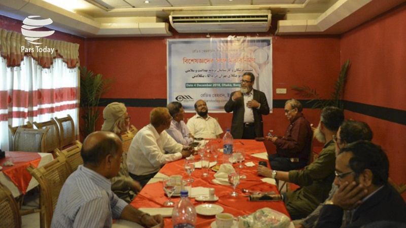 Iranpress: برگزاری نشست تخصصی رادیو بنگلای تهران در داکا 