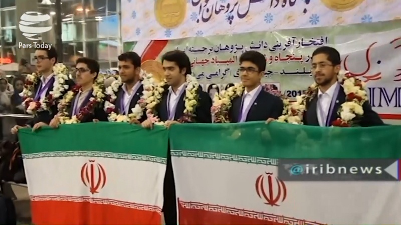 Iranpress: گزارش: سکو‌های المپیاد‌های جهانی زیر پای ایرانی‌ها