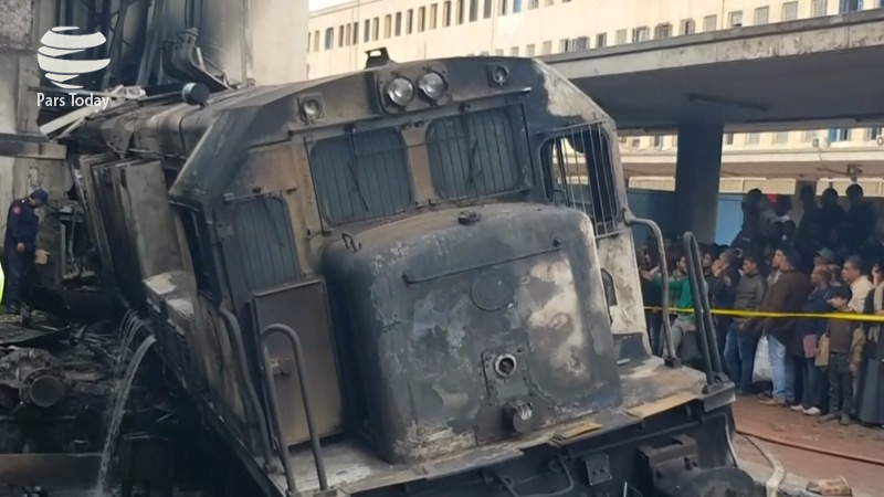 Iranpress: حادثه مرگبار قطار در قاهره + ویدئو 