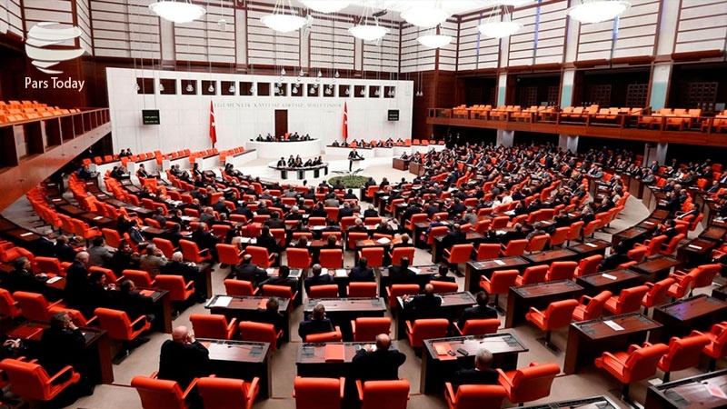 Iranpress: تاکید برخی نمایندگان مجلس ترکیه بر شکست حزب حاکم در انتخابات 31 مارس