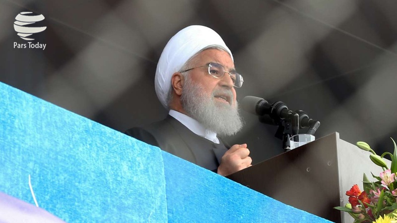 ایران پرس: رئیس جمهور: دولت در شرایط سخت در کنار ملت خواهد بود