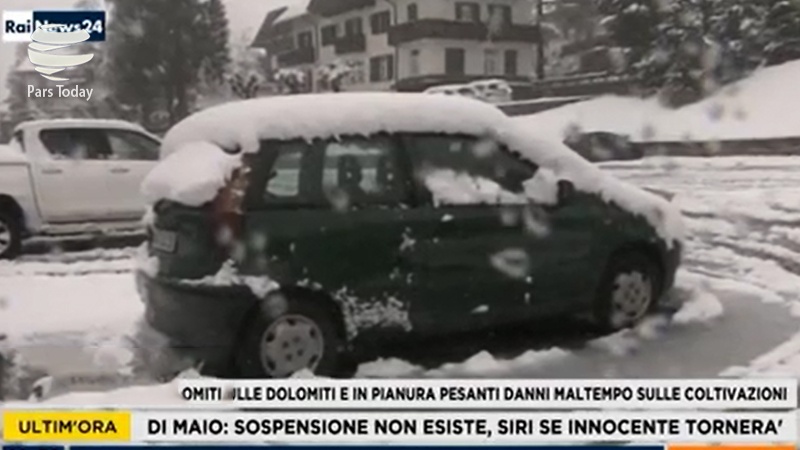 Iranpress: گزارش: بارش برف در ایتالیا زندگی مردم را مختل کرد