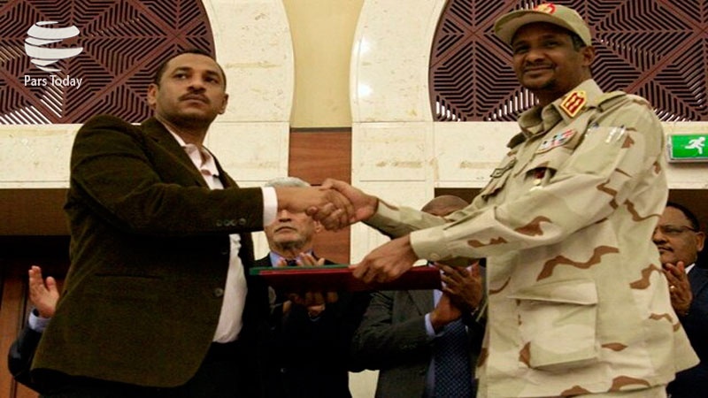Iranpress: امضای بیانیه قانون اساسی سودان