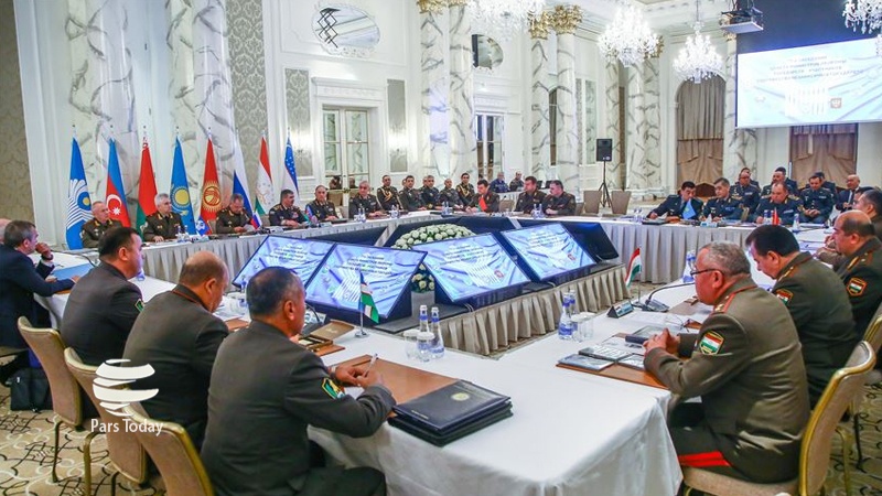 Iranpress: برگزاری نشست وزیران دفاع همسود در باکو/ تحلیل