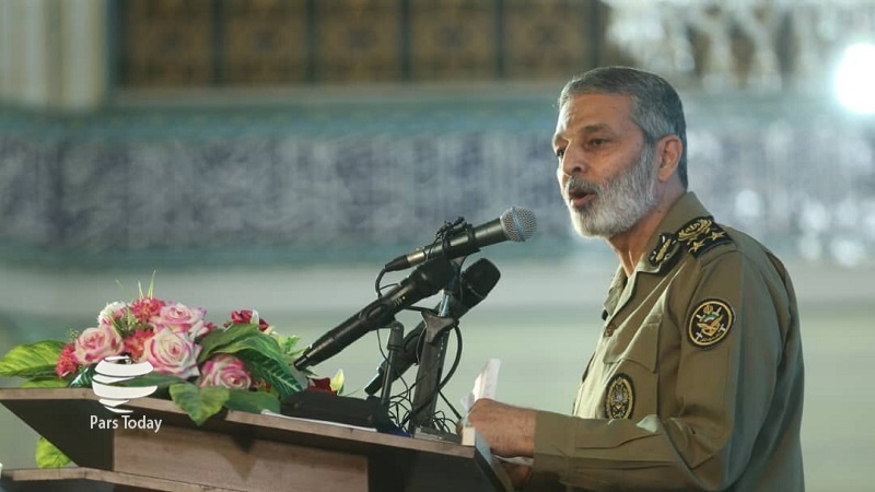 Iranpress: پخش زنده سخنرانی سرلشکرموسوی در مراسم راهپیمایی یوم‌الله 13 آبان از "ایران پرس"