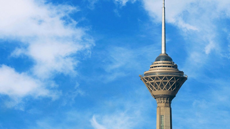 Iranpress: بازدید رایگان دانشجویان از برج میلاد در روز دانشجو