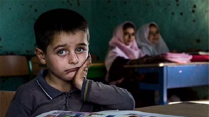 Iranpress: تلاش دولت برای بازگرداندن کودکان محروم از تحصیل به چرخه آموزش